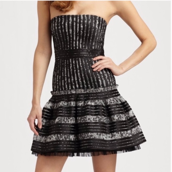 BCBGMaxAzria Madeline Strapless
Cocktail Party Dress Size 8. Boned bodice. - Picture 9 of 12